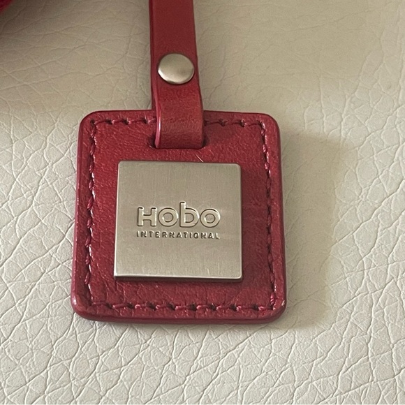 HOBO INTERNATIONAL Paulina Venice red Handbag has some wear please check picture - Picture 10 of 16